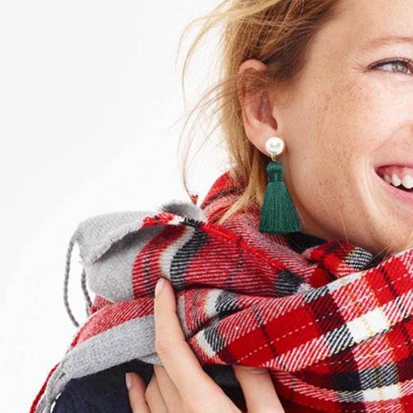 Pearl Tassel Earrings Jade - Picture 2 of 2